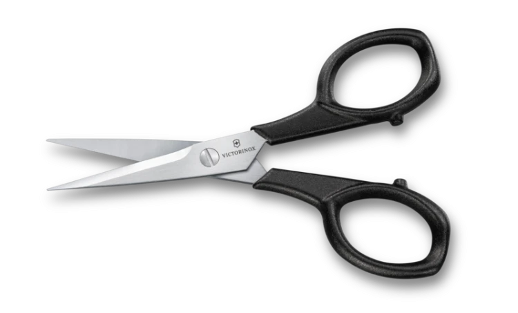 victorinox 8.1017.10 b.png