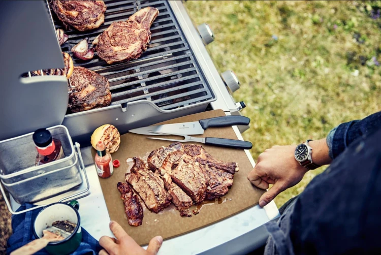 victorinox BBQ.JPG