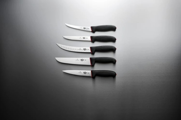 victorinox  f.jpg