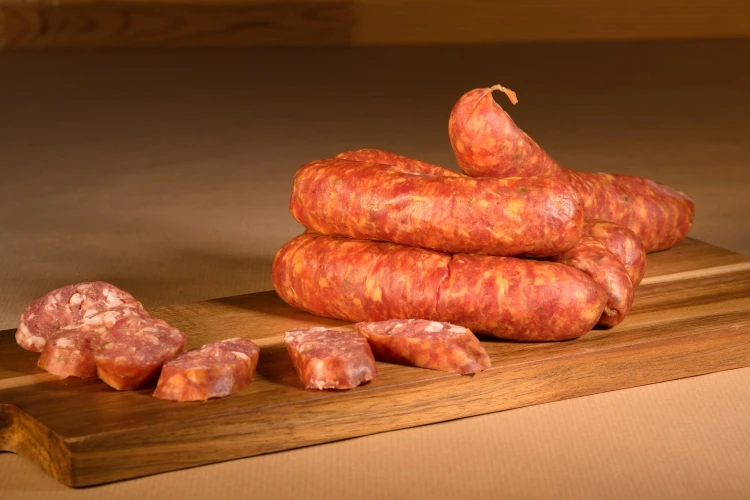kiełbasa polska na polskiej wędzonej plus.jpg